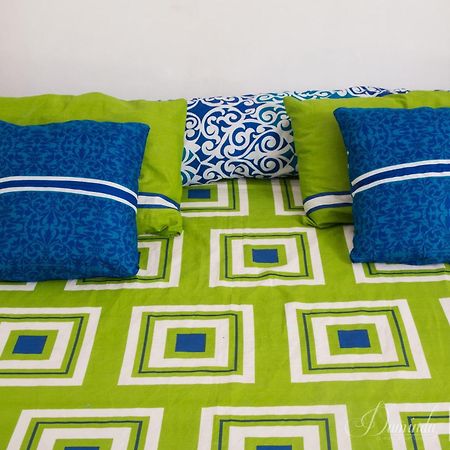 Cheeky Monkey Surf Camp Hotel Weligama Luaran gambar