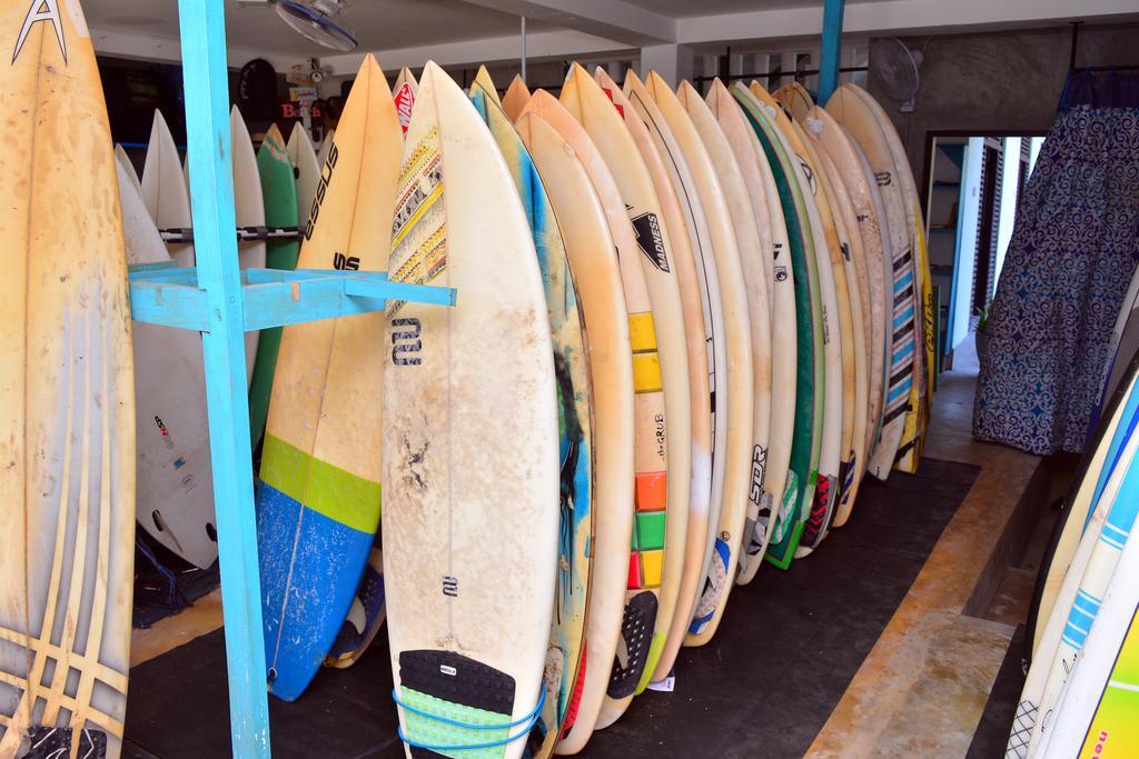 Cheeky Monkey Surf Camp Hotel Weligama Luaran gambar