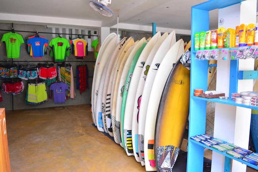 Cheeky Monkey Surf Camp Hotel Weligama Luaran gambar