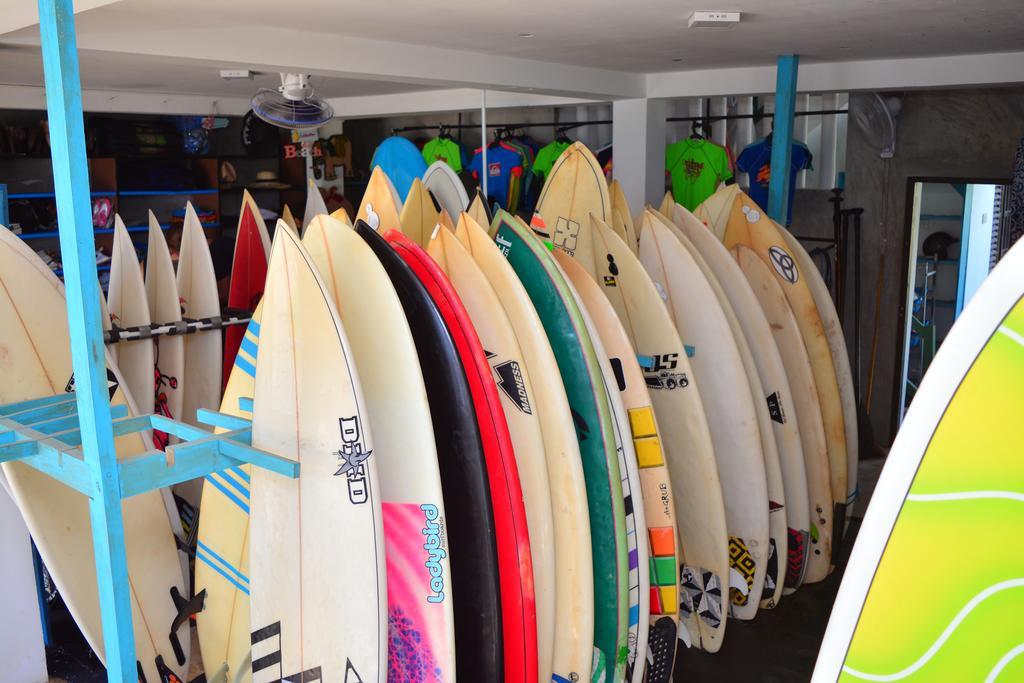 Cheeky Monkey Surf Camp Hotel Weligama Luaran gambar